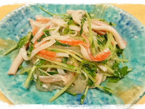 豆苗と春雨とカニカマの炒め物